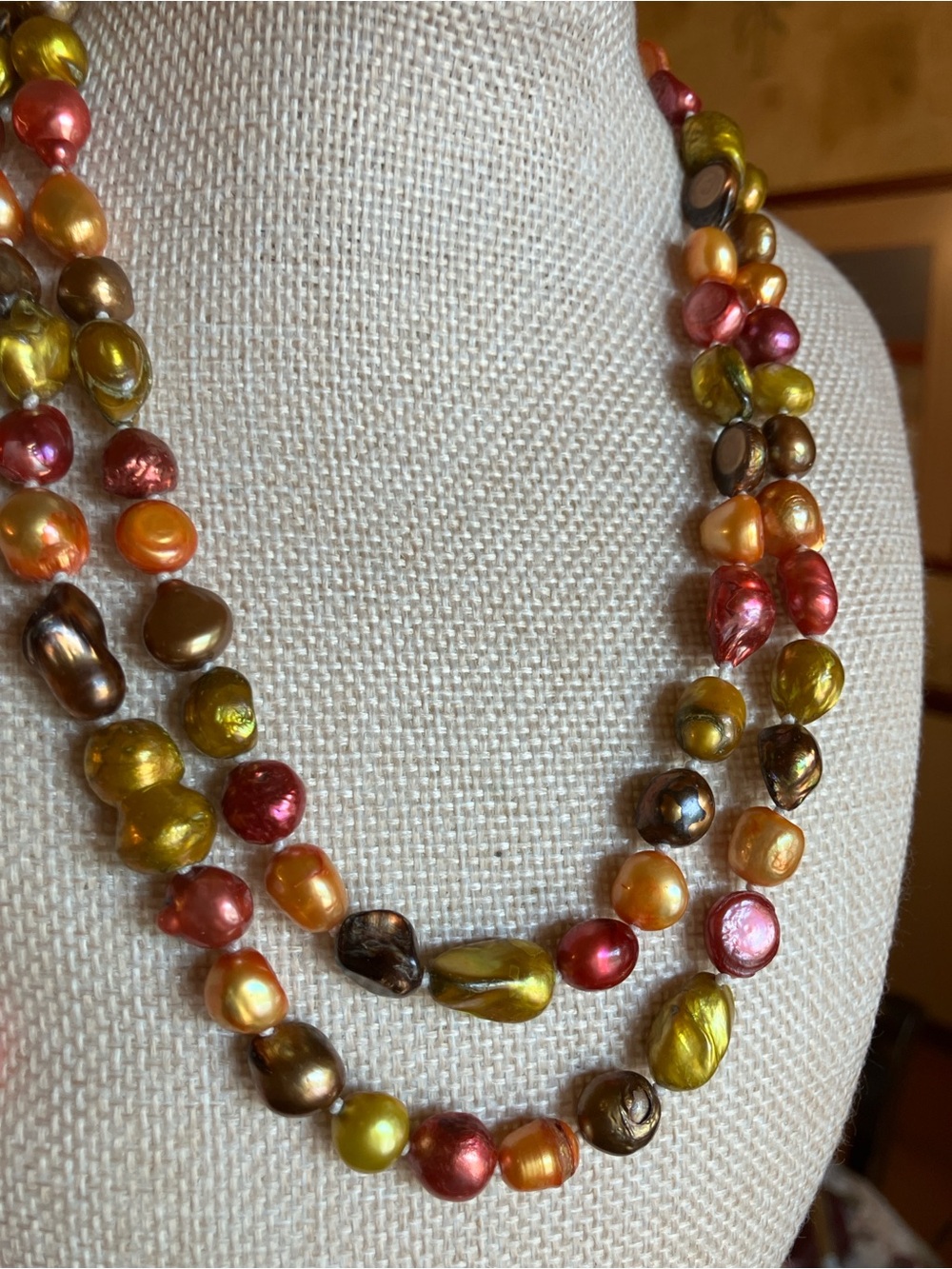 FRESH WATER PEARL NECKLACE IN MULTI-COLOR AUTUMN SHADES - Picture 3 of 13
